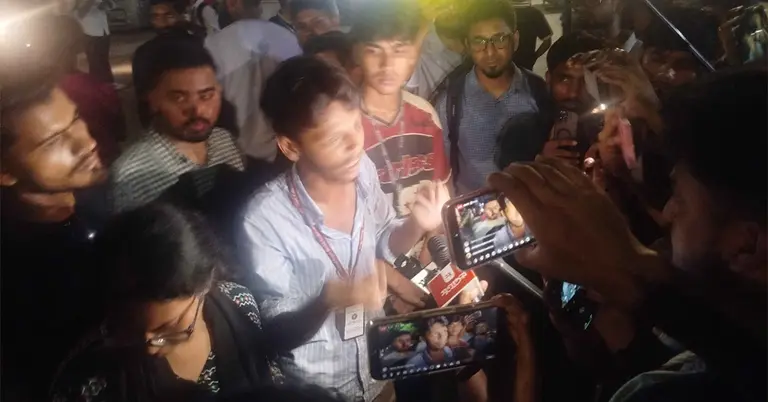 বুধবার লংমার্চ কর্মসূচি ঘোষণা শিক্ষার্থীদের